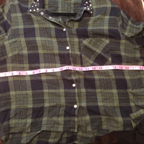 Like new Topshop plaid spiked collar button down - Picture 5 of 7